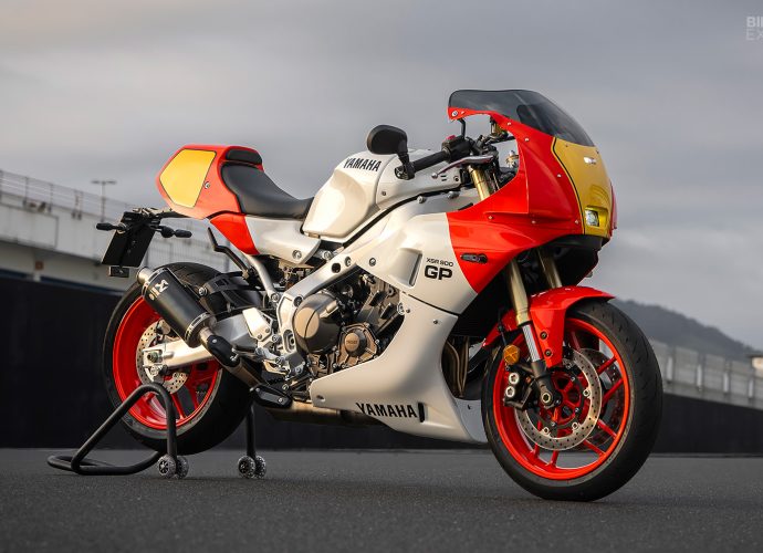 découvrez la yamaha xsr900 gp, une moto sportive au style rétro irrésistible alliant performance moderne et design vintage pour les passionnés de sensations fortes.